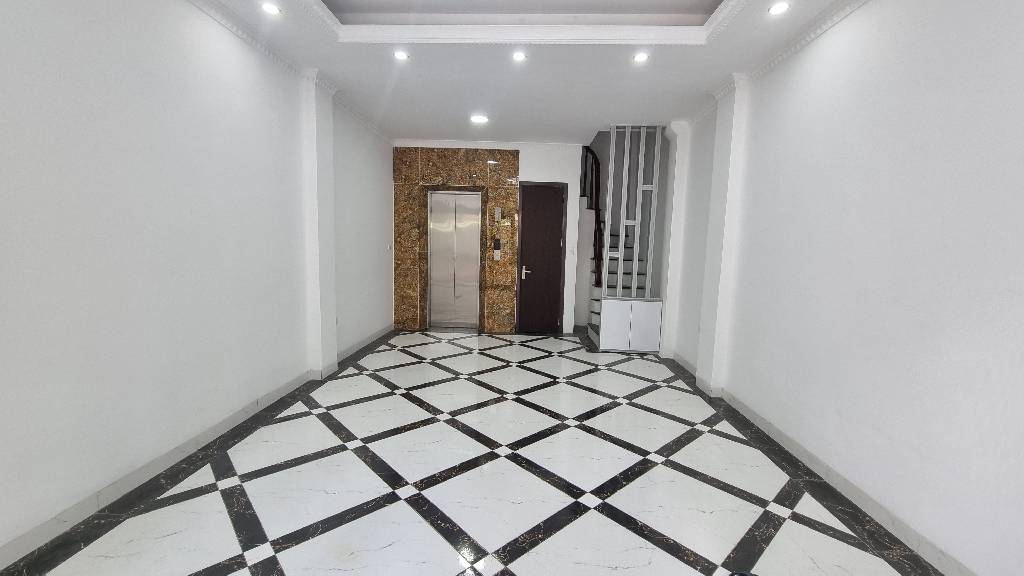 PHÚ THƯỢNG – TÂY HỒ - NHÀ MỚI Ở LUÔN- THANG MÁY XIN- Ô TÔ ĐỖ CỬA-VIEW CIPUTRA